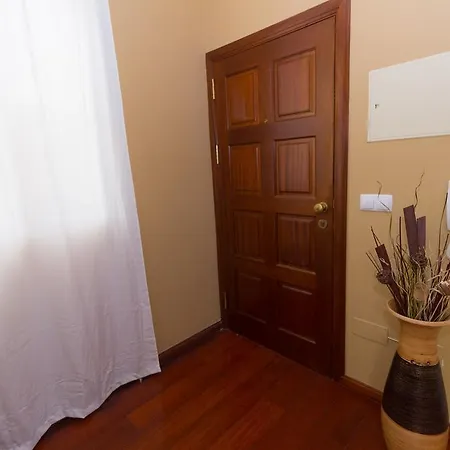 Oliveira's - Madeira Island * Ponta Delgada (Madeira)