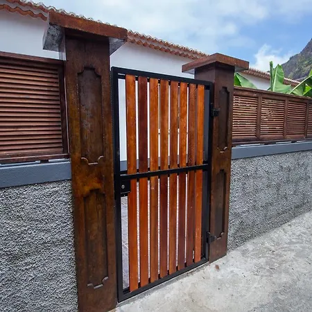 Oliveira's - Madeira Island Apartament