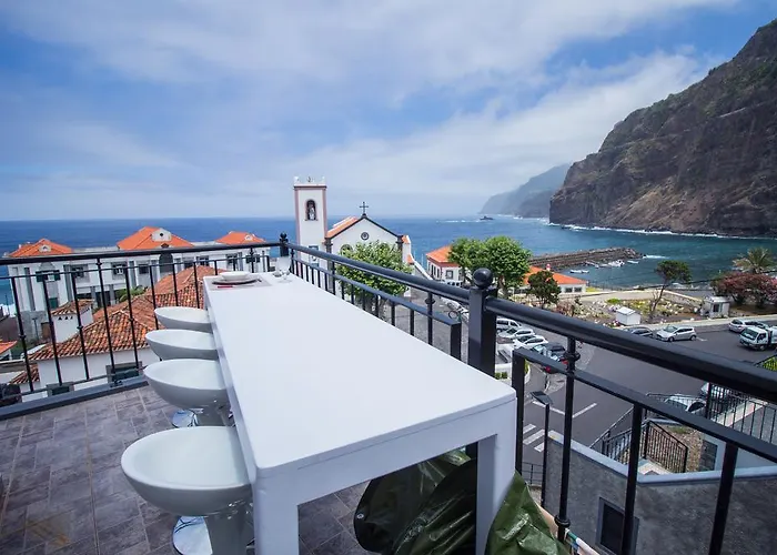Oliveira's - Madeira Island