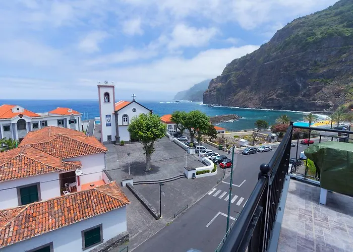 Oliveira's - Madeira Island *