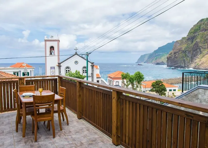 Oliveira's - Madeira Island